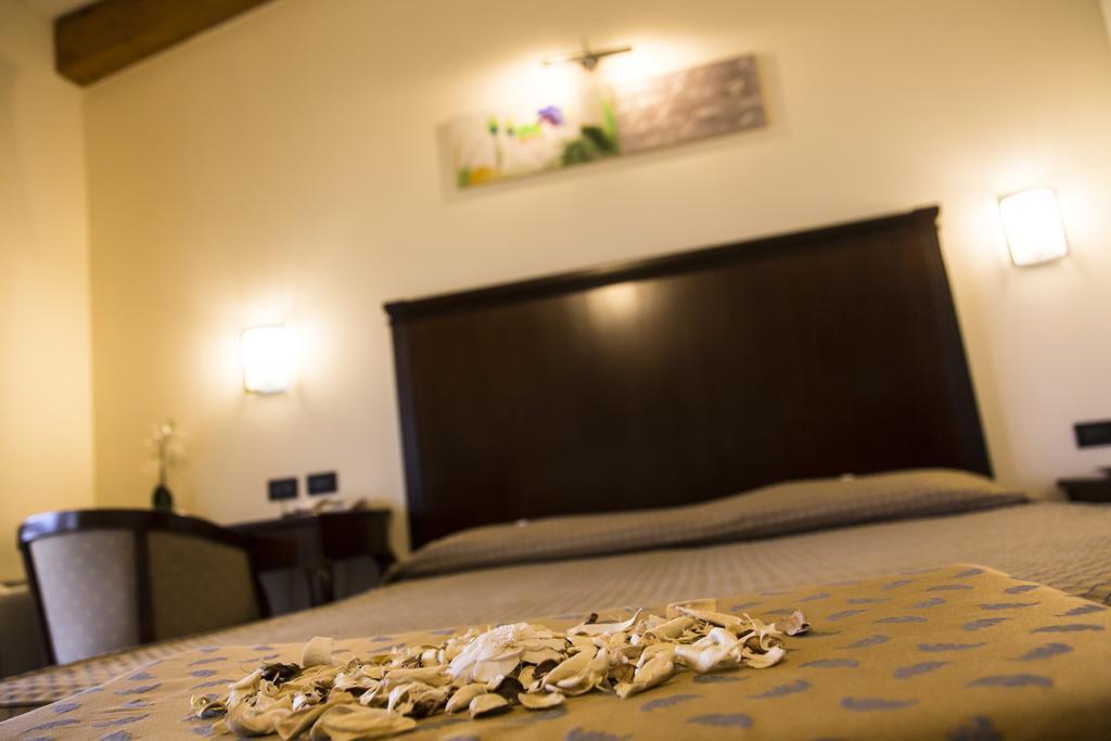 Hotel Regio Rubiera Phòng bức ảnh